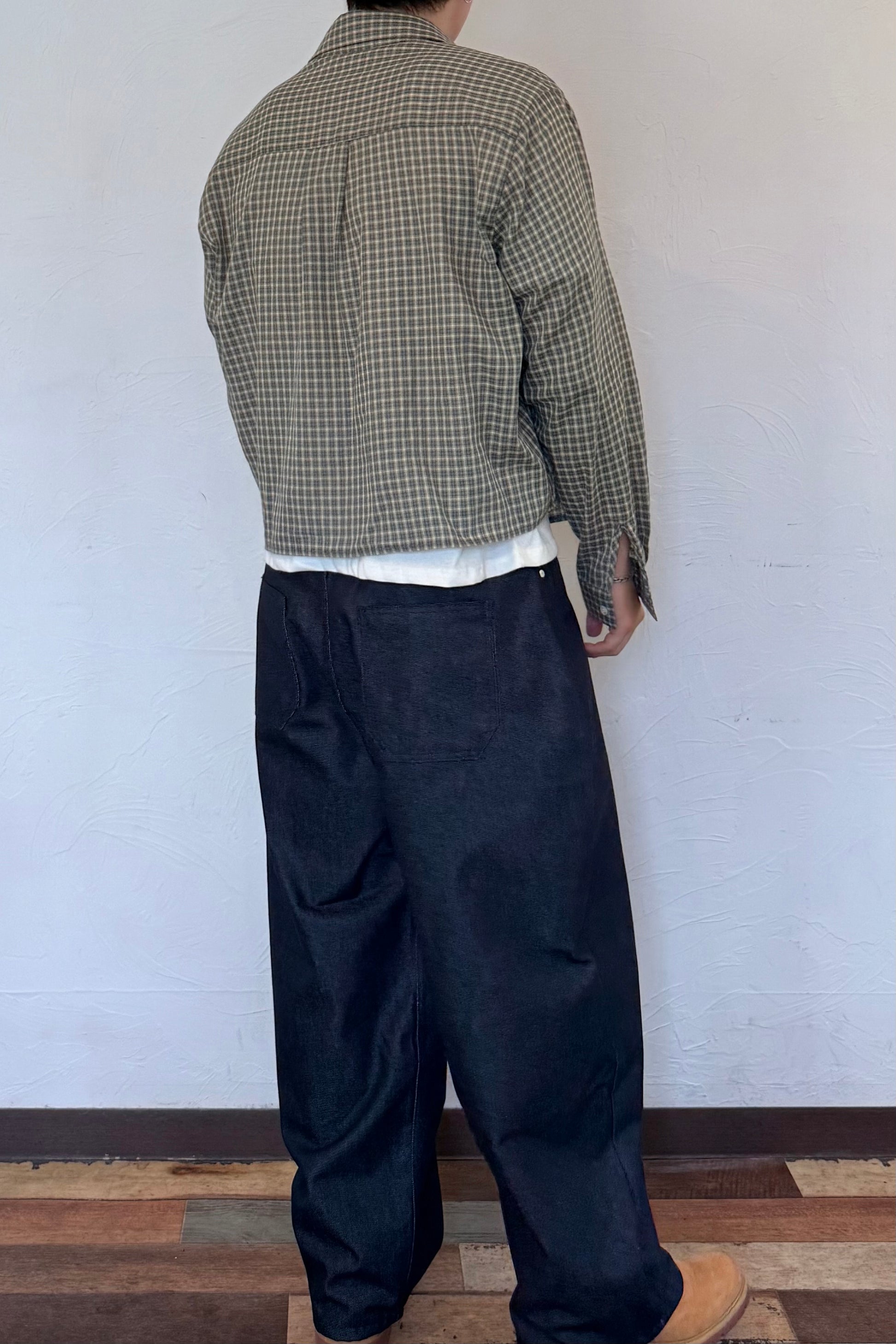 韓国ファッションメンズ　メンズファッション　ストリート系　ワイドデニムパンツ　バギージンズ　ワイドパンツ　バギーパンツ