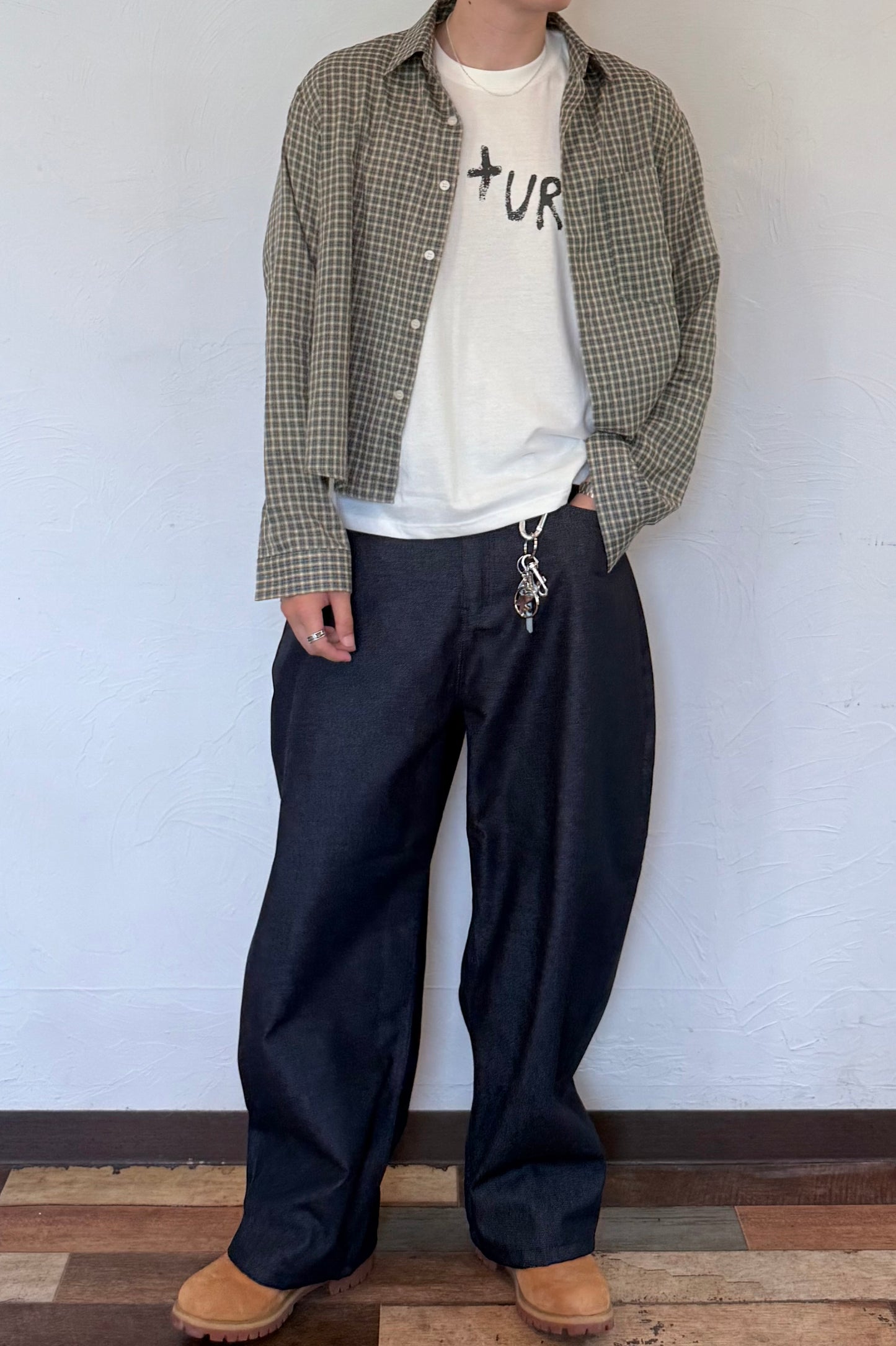 韓国ファッションメンズ　メンズファッション　ストリート系　ワイドデニムパンツ　バギージンズ　ワイドパンツ　バギーパンツ