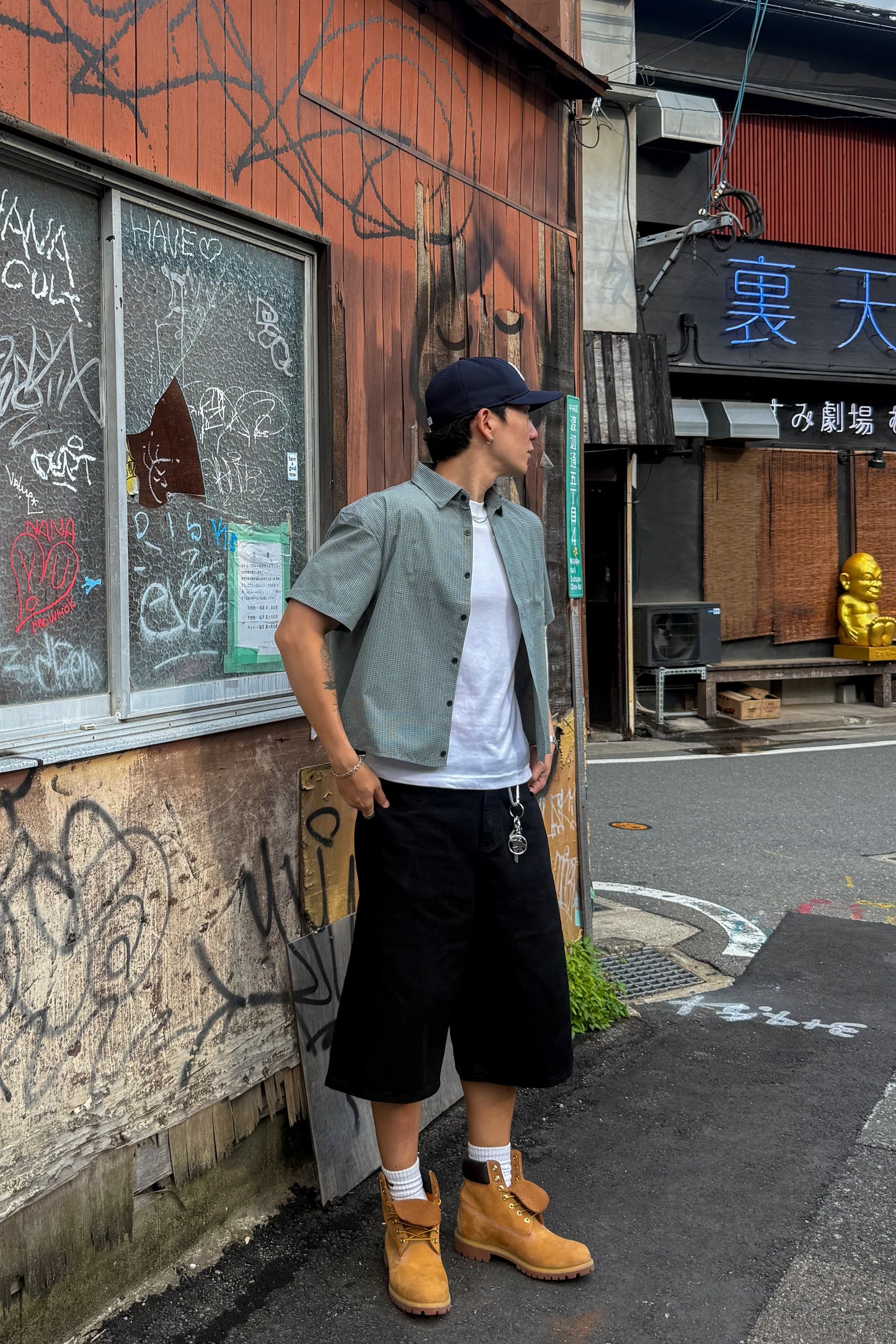 韓国ファッションメンズ　メンズファッション　ストリート系　ワイドハーフパンツ　ショーツ　ワイドショーツ　ジョーツ