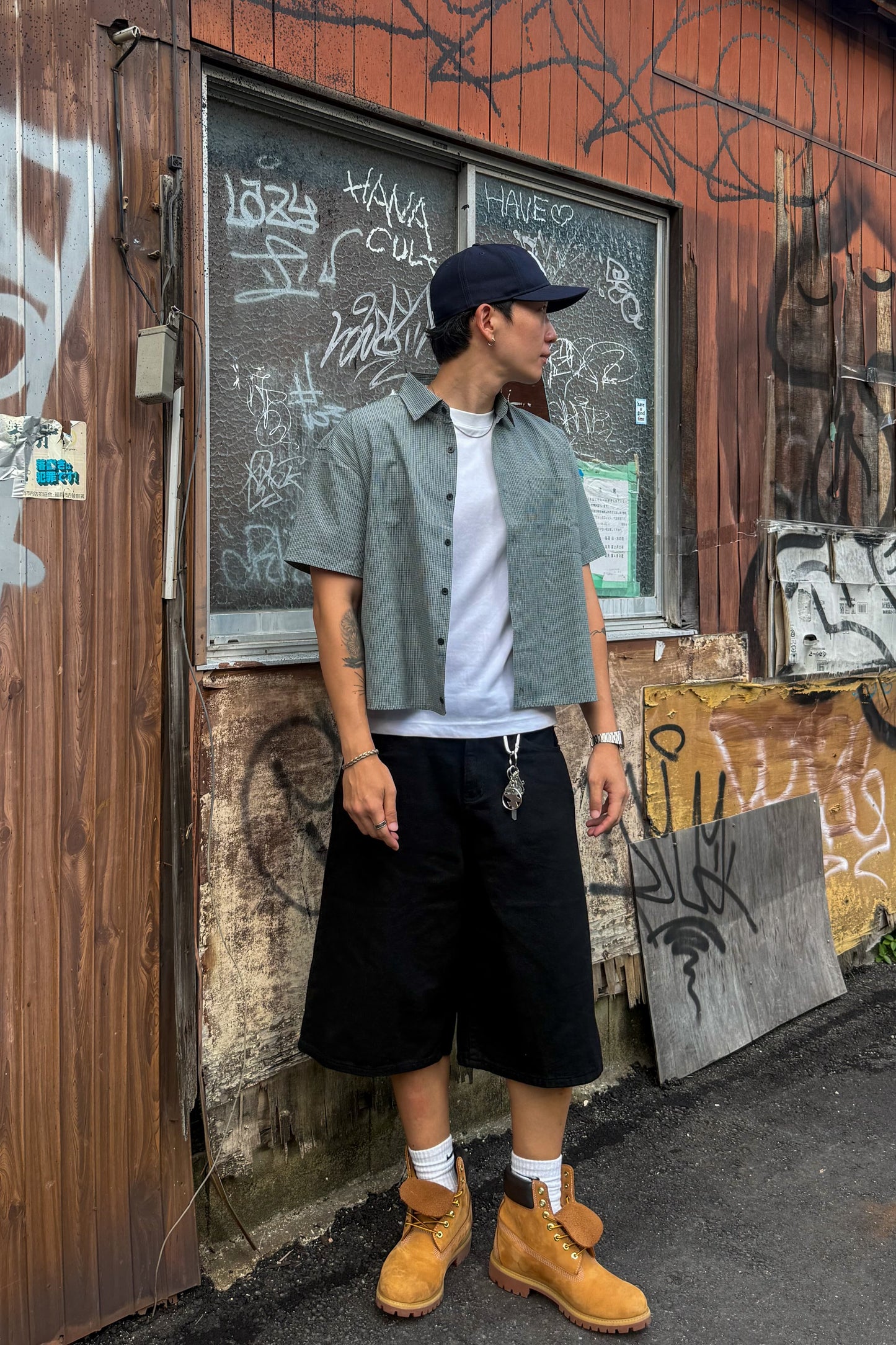 韓国ファッションメンズ　メンズファッション　ストリート系　ワイドハーフパンツ　ショーツ　ワイドショーツ　ジョーツ